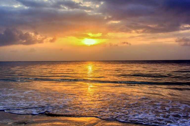 Kenya Beach Guide