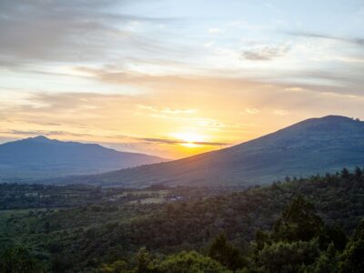 steve-enoch-VKIkLuarCt4-unsplash (1) Kenya Great Rift Valley