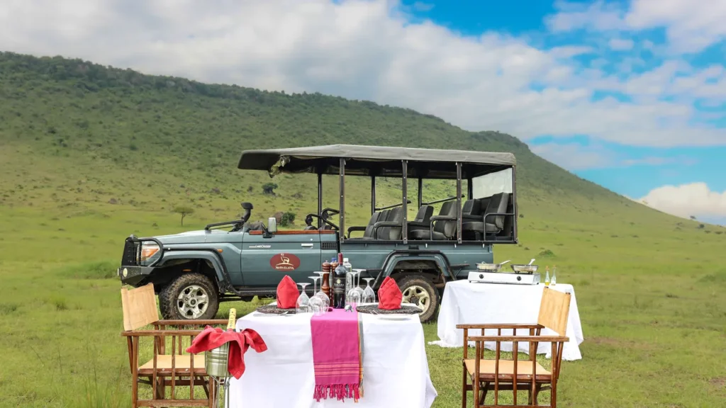 safari bush lunch in Masai Mara at Mara Elatia in Partakilat Conservancy — day masai mara